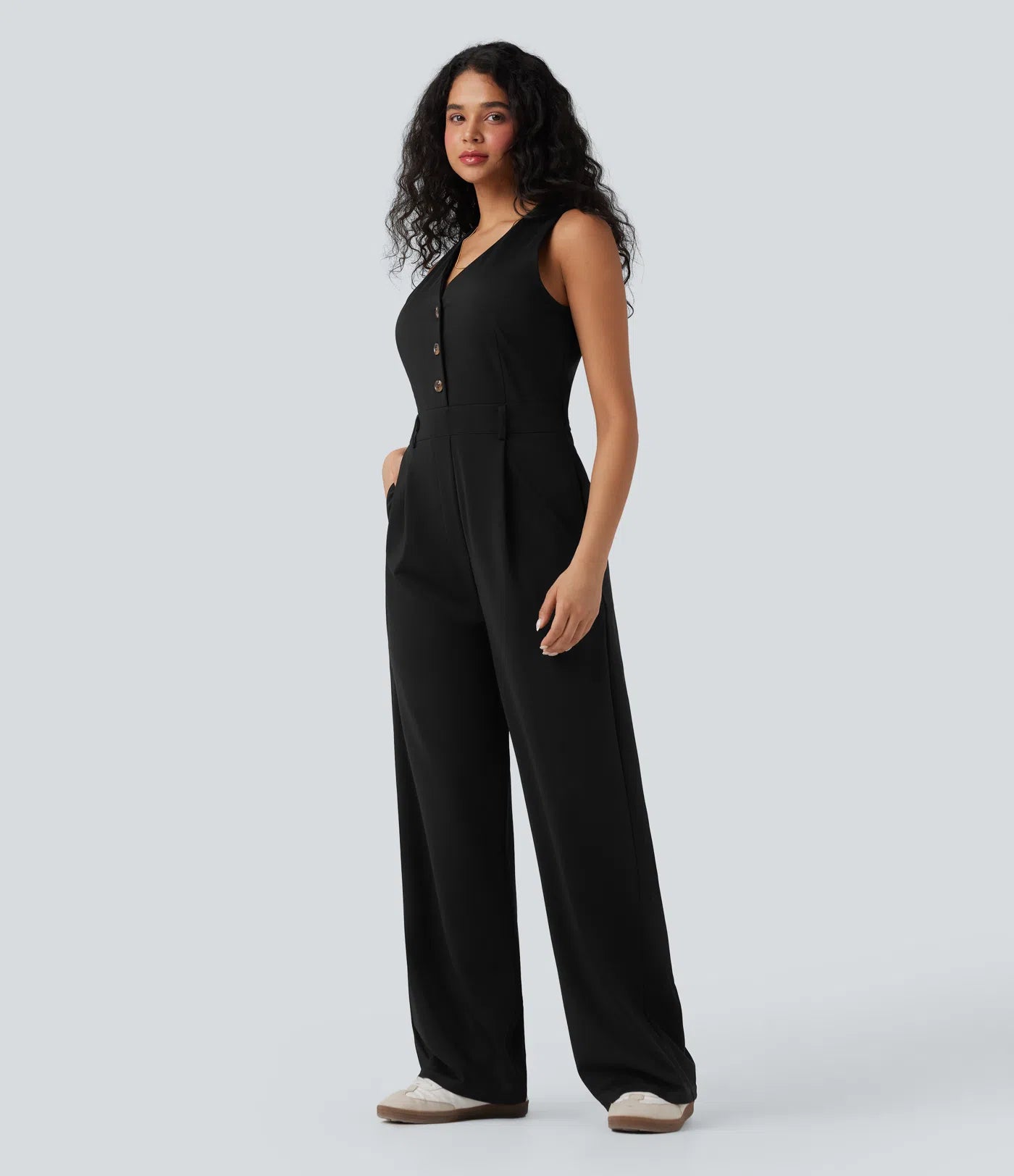 Chic V-Neck Sleeveless Jumpsuit with Pockets: Effortless Style, Ultimate Comfort