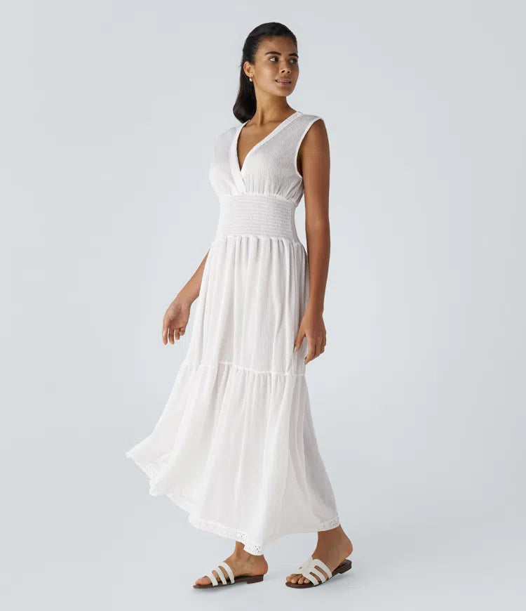 Elegant V-Neck Sleeveless Appliques Shirred Flowy Flare Maxi Casual Dress