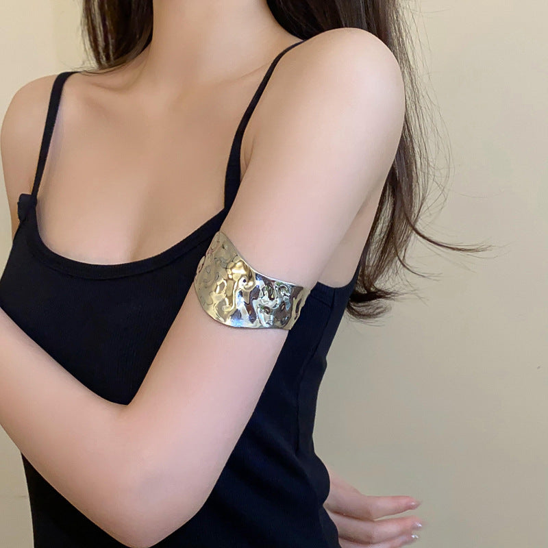 Women's European And American Open Arm All-match Exaggerated Bracelet