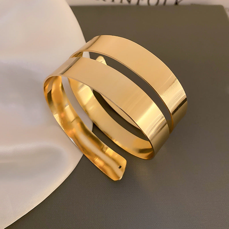 Women's European And American Open Arm All-match Exaggerated Bracelet