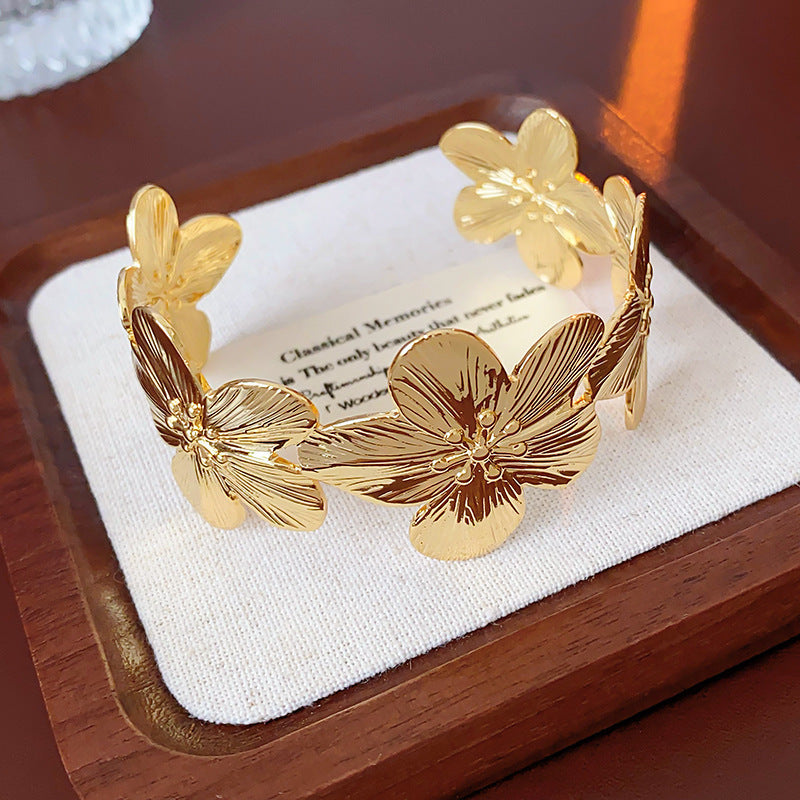 Women's European And American Open Arm All-match Exaggerated Bracelet