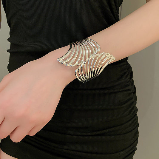 Women's European And American Open Arm All-match Exaggerated Bracelet