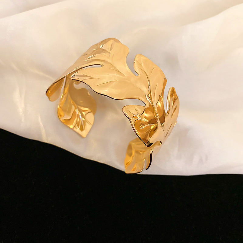 Women's European And American Open Arm All-match Exaggerated Bracelet