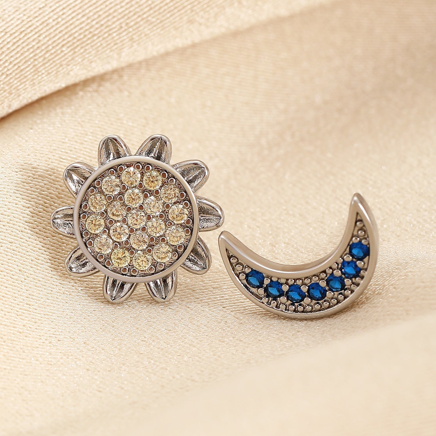 Sun And Moon Full Diamond Stainless 02